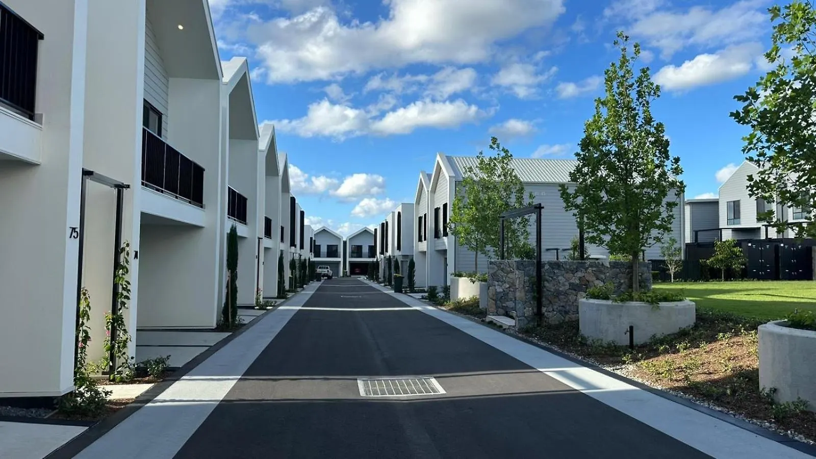 Brand-New Entire Terrace Home Wacol 0*,  오스트레일리아