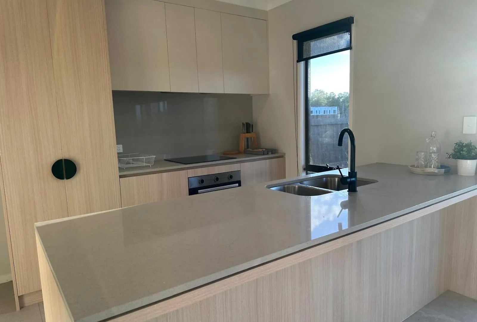 Brand-New Entire Terrace Home Wacol 0*,
